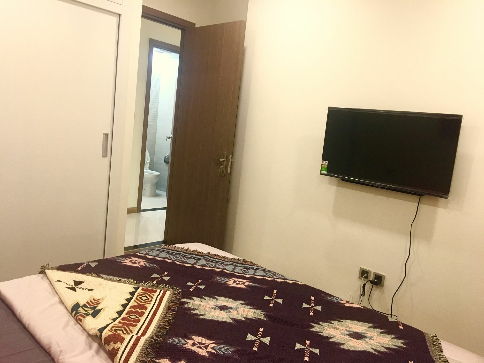 Christine S Saigon Apartment Хошимин Екстериор снимка